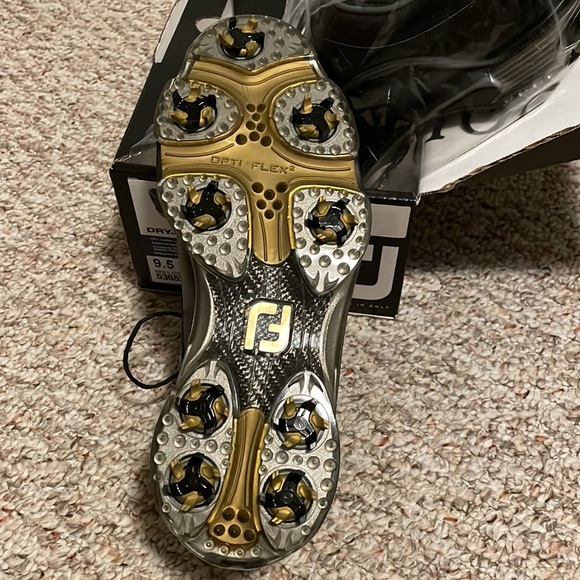BRAND NEW FJ DRYJOYS TOUR GOLF SHOE - Picture 5 of 6